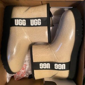 UGG clear mini